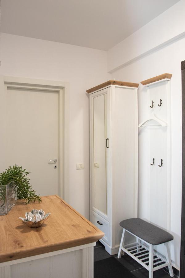 Lazo Two Room- Luxury Apartment Bucarest Exterior foto